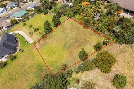 Photo of property in 15 Kite Way, Welcome Bay, Tauranga, 3112