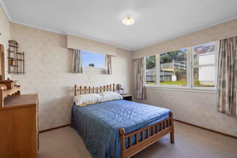 Photo of property in 10 Alberta Road, Glen Avon, New Plymouth, 4312