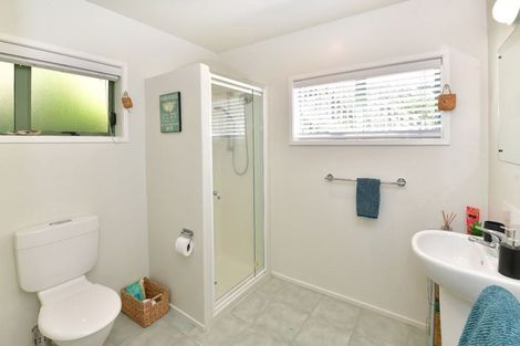 Photo of property in 49 Cochrane Avenue, Arkles Bay, Whangaparaoa, 0932