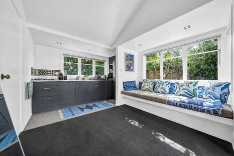 Photo of property in 23 Cheltenham Road, Devonport, Auckland, 0624