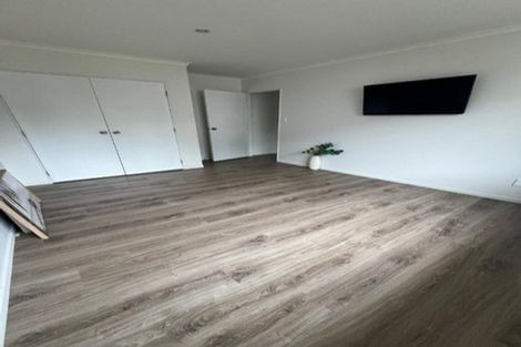 Photo of property in 9 Neesons Way, Glendene, Auckland, 0602