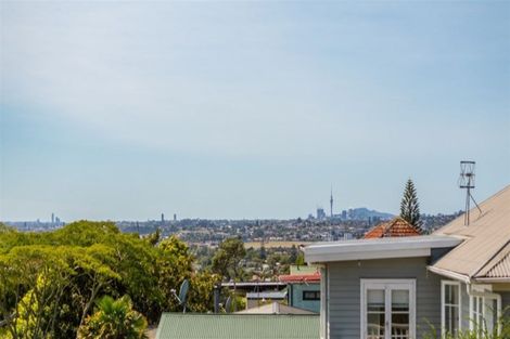 Photo of property in 205 Titirangi Road, Titirangi, Auckland, 0604