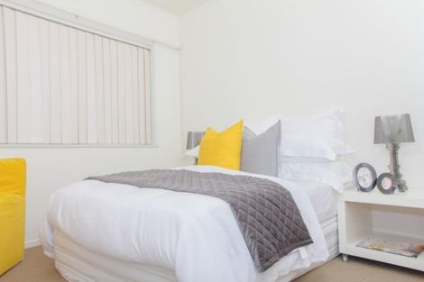 Photo of property in 42 Sycamore Drive, Sunnynook, Auckland, 0620