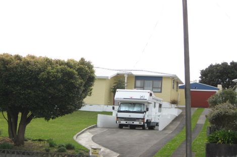 Photo of property in 106 Omata Road, Marfell, New Plymouth, 4310