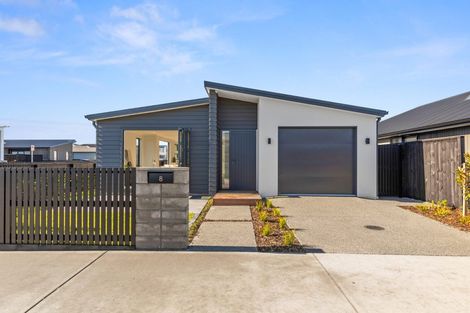 Photo of property in 8 Jersey Way, Papamoa, 3118