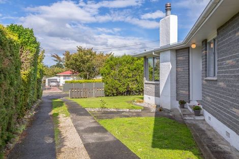 Photo of property in 13 Farrier Grove, Featherston, 5710