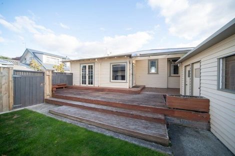 Photo of property in 19 Alan Street, Palmerston North, 4414