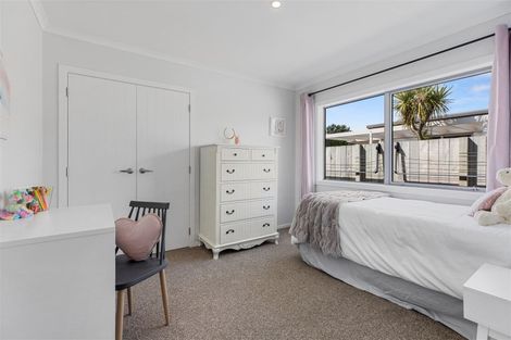 Photo of property in 36 Spinifex Street, Papamoa Beach, Papamoa, 3118