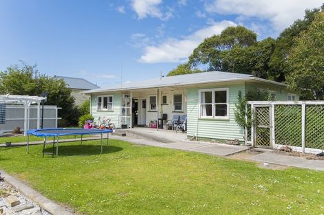 Photo of property in 42 Huxley Road, Outer Kaiti, Gisborne, 4010