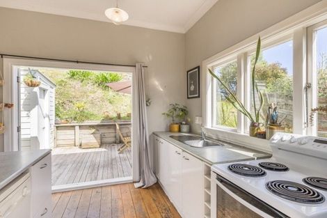 Photo of property in 69 Waimea Road, Waikanae Beach, Waikanae, 5036