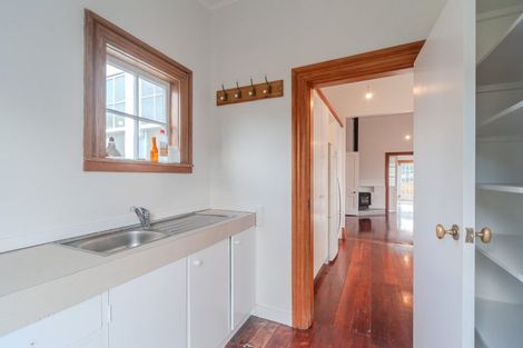 Photo of property in 195 Clyde Street, Island Bay, Wellington, 6023