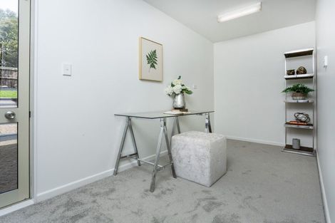 Photo of property in 46 Goldfinch Rise, Unsworth Heights, Auckland, 0632