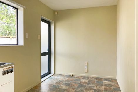 Photo of property in 18 Piriti Drive, Te Atatu Peninsula, Auckland, 0610