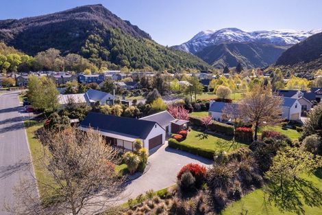 Photo of property in Butel Park, 30 Essex Avenue, Arrowtown, 9302