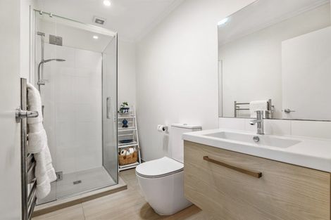 Photo of property in 18 Saltmarsh Road, Hobsonville, Auckland, 0616