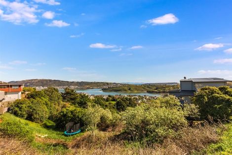 Photo of property in 2 Seascape View, Paremata, Porirua, 5024