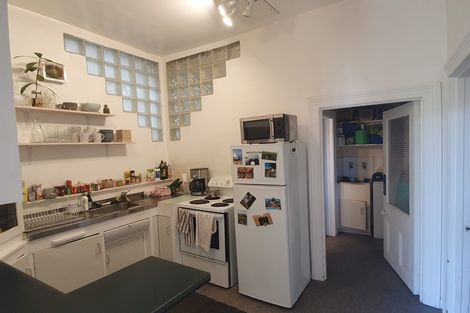 Photo of property in 22 Scarborough Terrace, Mount Victoria, Wellington, 6011