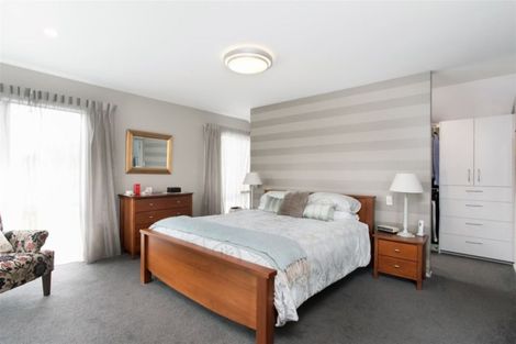 Photo of property in 21a Wai-iti Terrace, Burnside, Christchurch, 8053