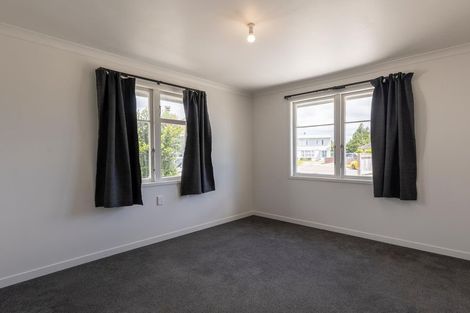 Photo of property in 1 Kauri Street, Levin, 5510