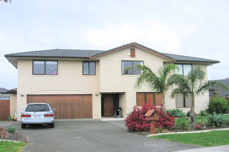 Photo of property in 68 Te Wharau Drive, Greenhithe, Auckland, 0632