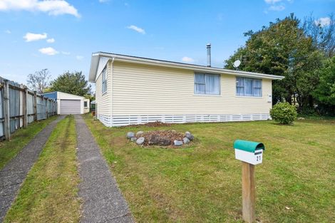 Photo of property in 21 Runuku Grove, Turangi, 3334