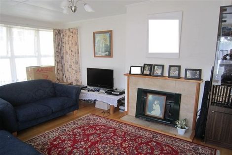 Photo of property in 1/6a Kallu Crescent, Mount Roskill, Auckland, 1041