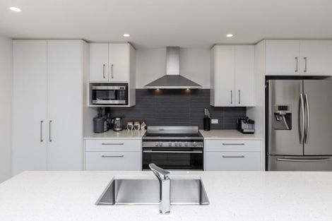 Photo of property in 14 Fiesta Grove, Raumati Beach, Paraparaumu, 5032