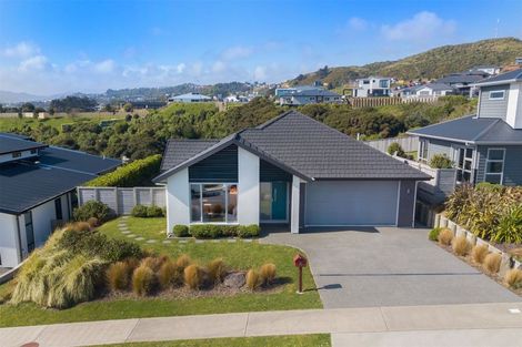 Photo of property in 15 Ken Douglas Drive, Aotea, Porirua, 5024