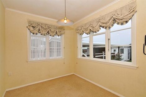 Photo of property in 16 Charles Street, Clouston Park, Upper Hutt, 5018