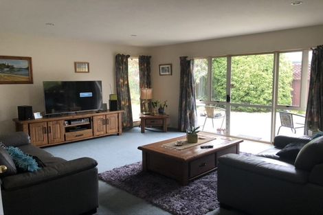 Photo of property in 77 Kotuku Crescent, Woolston, Christchurch, 8023