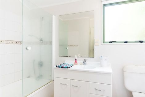 Photo of property in 4 Nectar Avenue, Glen Eden, Auckland, 0602