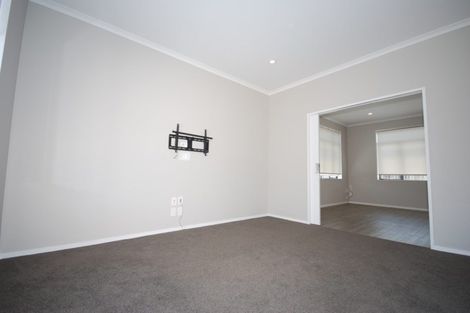 Photo of property in 6 Derg Place, East Tamaki, Auckland, 2013