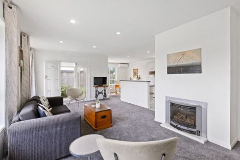 Photo of property in 1/136 Harris Crescent, Papanui, Christchurch, 8053