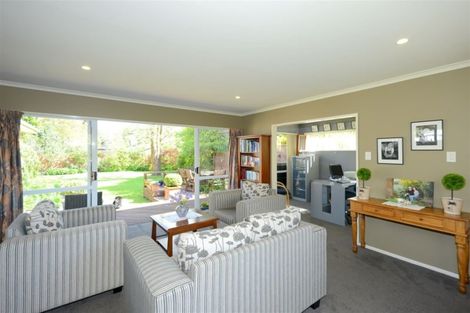 Photo of property in 45 Liverton Crescent, Bishopdale, Christchurch, 8053