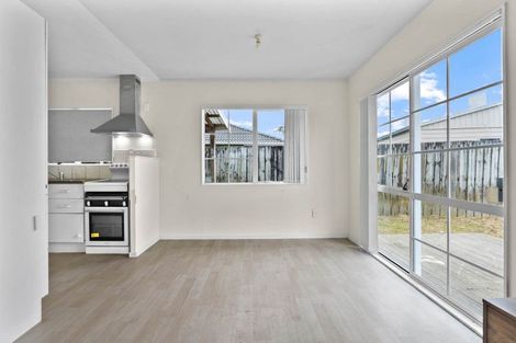 Photo of property in 28 Trimdon Street, Randwick Park, Auckland, 2105