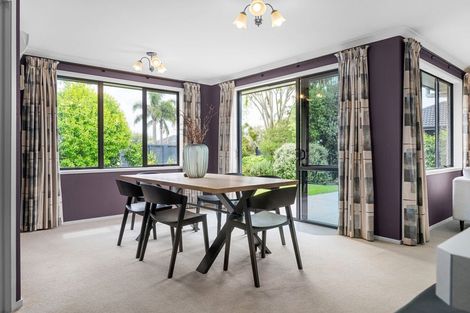 Photo of property in 1 Holly Place, Rototuna North, Hamilton, 3210