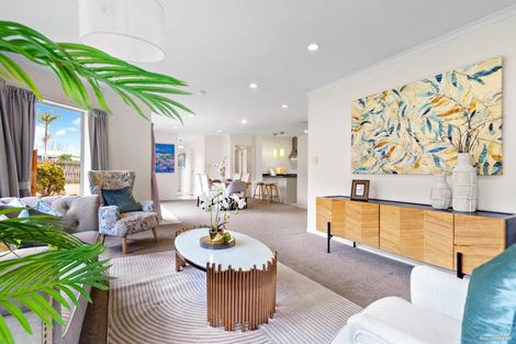 Photo of property in 102b Wharf Road, Te Atatu Peninsula, Auckland, 0610