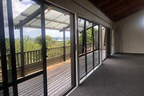 Photo of property in 3 Marae Road, Greenhithe, Auckland, 0632