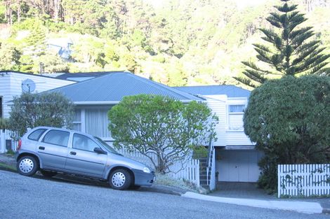 Photo of property in 28 Totara Street, Eastbourne, Lower Hutt, 5013