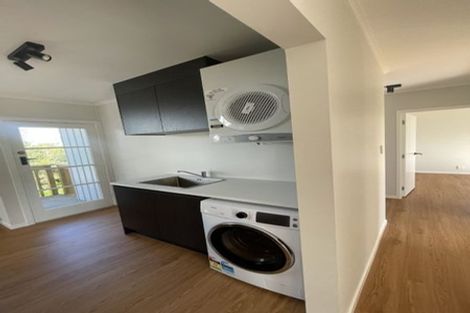 Photo of property in 1/22 Edgeworth Road, Glenfield, Auckland, 0629