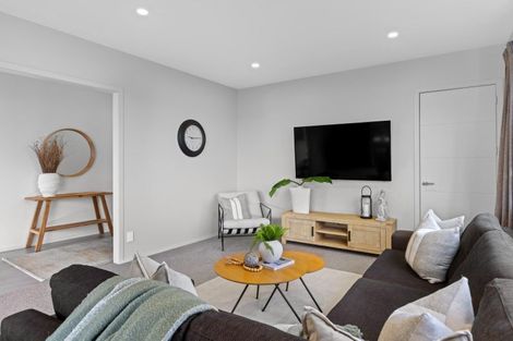 Photo of property in 51 Moffat Road, Red Beach, 0932