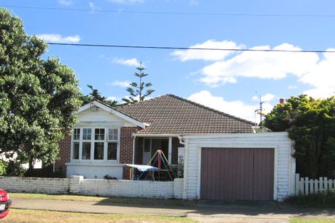 Photo of property in 17 Miro Street, Miramar, Wellington, 6022