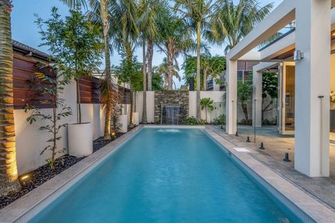 Photo of property in 25 Compass Way, Half Moon Bay, Auckland, 2012