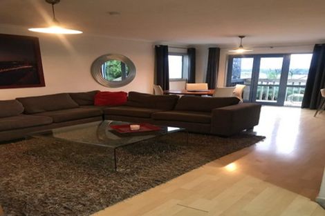 Photo of property in 55 Birkdale Road, Birkdale, Auckland, 0626