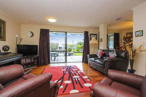 Photo of property in 26 Brittany Drive, Henderson, Auckland, 0612