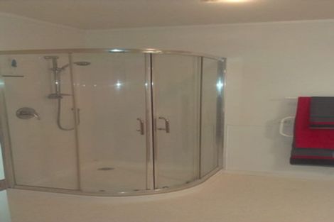 Photo of property in 58 Hewlett Road, Massey, Auckland, 0614