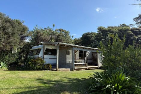 Photo of property in 28 Gray Avenue, Kuaotunu West, Whitianga, 3592