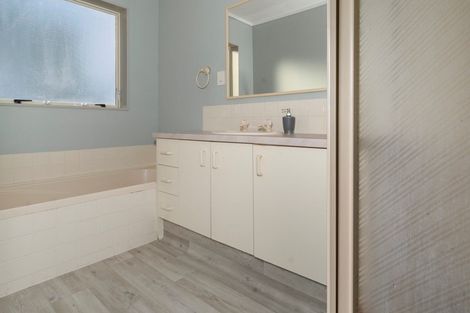 Photo of property in 23b James Henry Avenue, Papamoa Beach, Papamoa, 3118