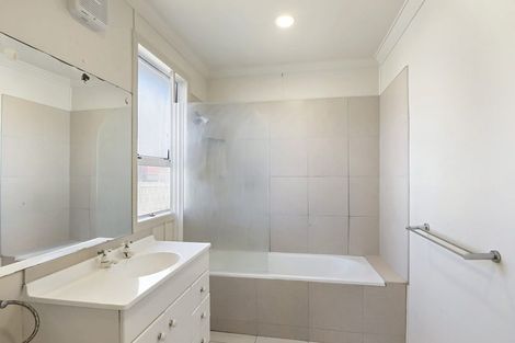 Photo of property in 38 Doralto Road, Frankleigh Park, New Plymouth, 4310