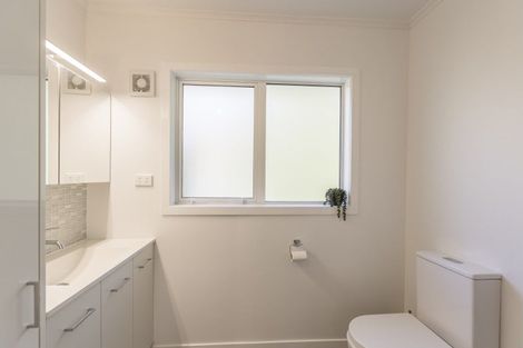 Photo of property in 42 Eatwell Avenue, Paraparaumu Beach, Paraparaumu, 5032